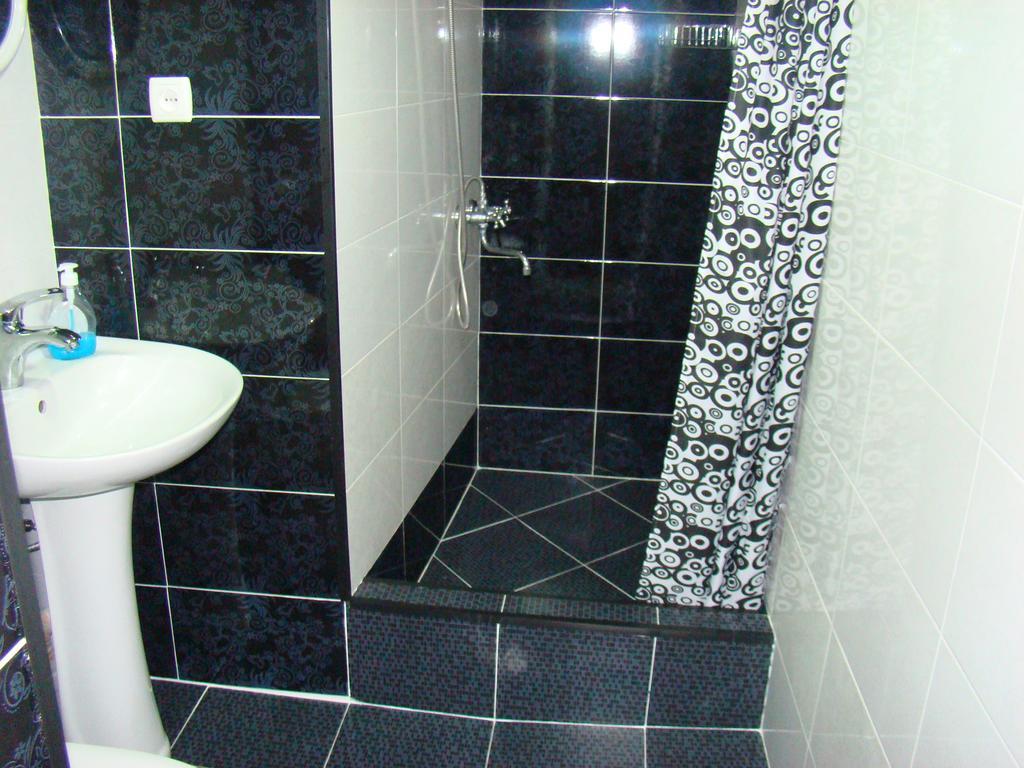 Comfort Plus Tbilisi Buitenkant foto